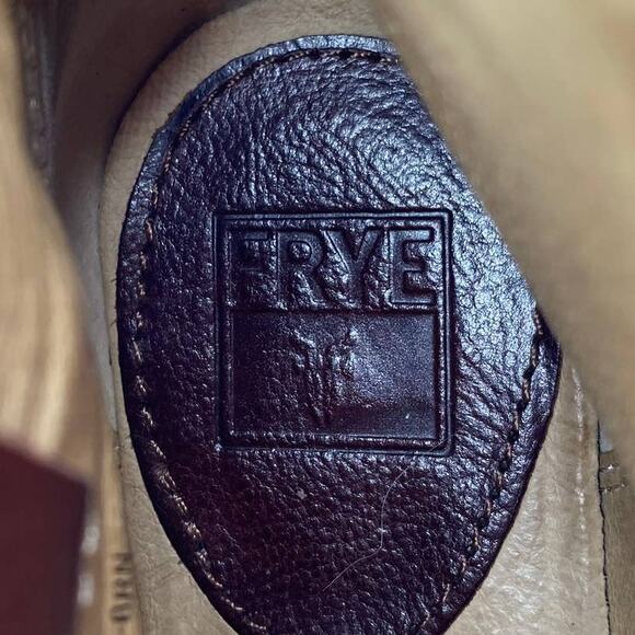 Frye Reina Cognac Leather Western Ankle Booties Brown Heel Scuffing Size 6.5M - Picture 8 of 12